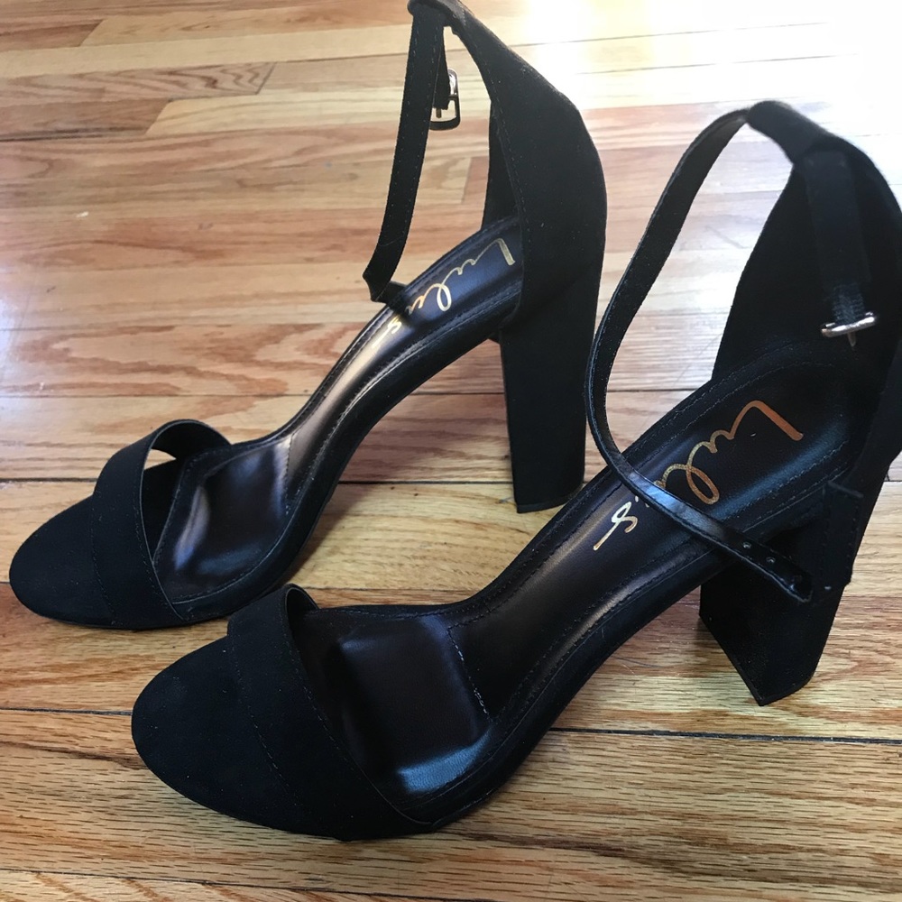 Lulu black suede heels